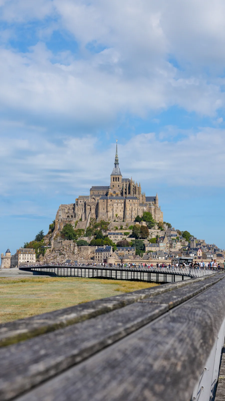 Le Mont-Saint-Michel depuis la passerelle